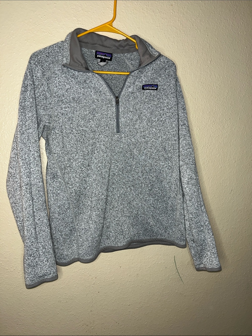 Patagonia Women’s Heather Gray Quarter-Zip Fleece Pullover